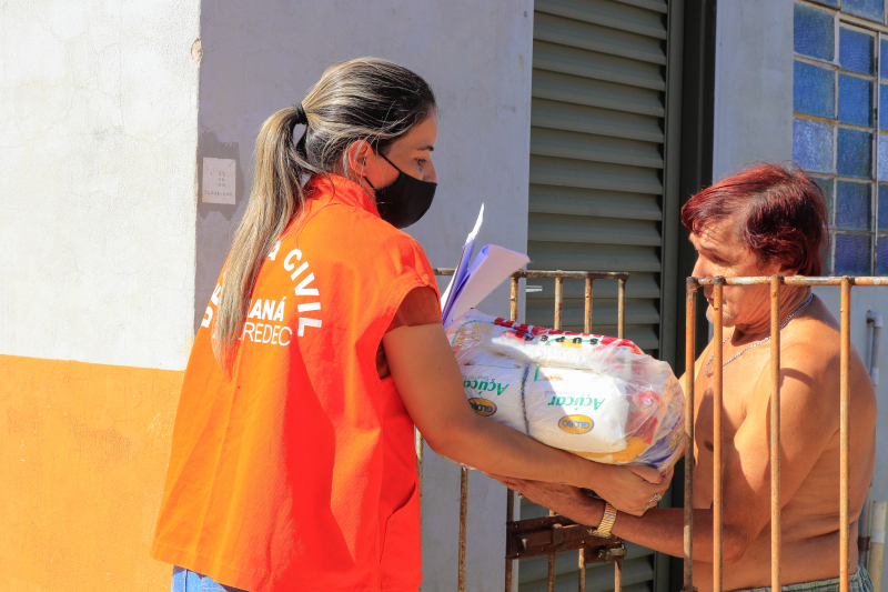 Prefeitura de Tibagi começa entrega de cestas da Defesa Civil