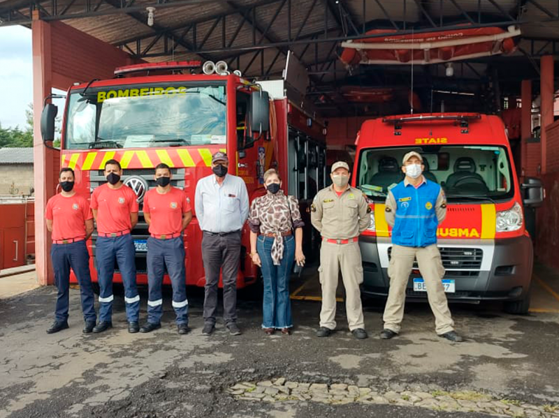 Gabinete visita Bombeiros de Telêmaco Borba e acompanha ADCs de Tibagi em treinamento