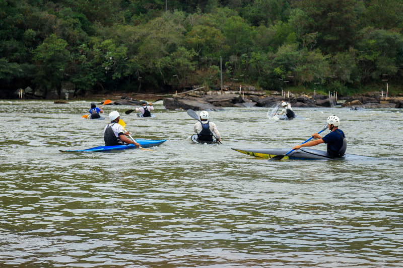 Atletas de Tibagi participam da 1ª Etapa do Campeonato Brasileiro de Canoagem Descida Sprint