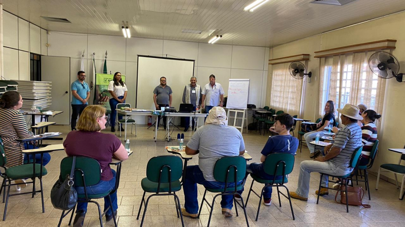 Prefeito e secretários participam da abertura do curso sobre turismo rural em Tibagi