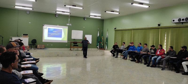 Motorista de Tibagi realizam curso de capacitação