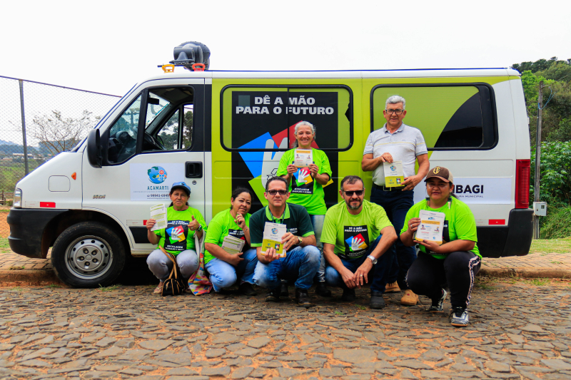 Meio Ambiente de Tibagi realiza ação de conscientização sobre a reciclagem