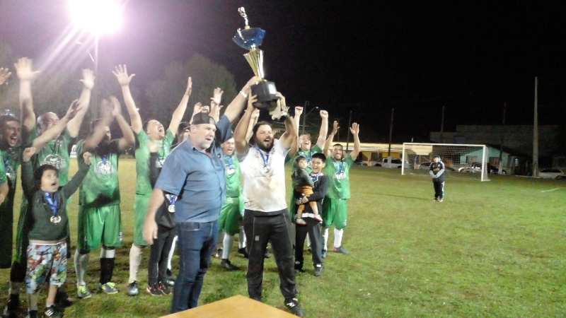 Lavras é campeã do Campeonato de Fazendas de Tibagi 