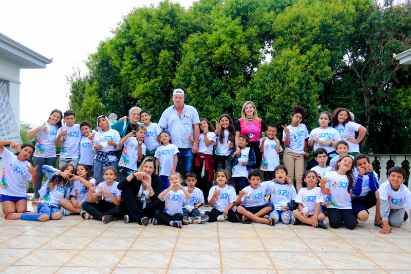 Prefeito de Tibagi recebe crianças atendidas pelo SCFV na Vila São José