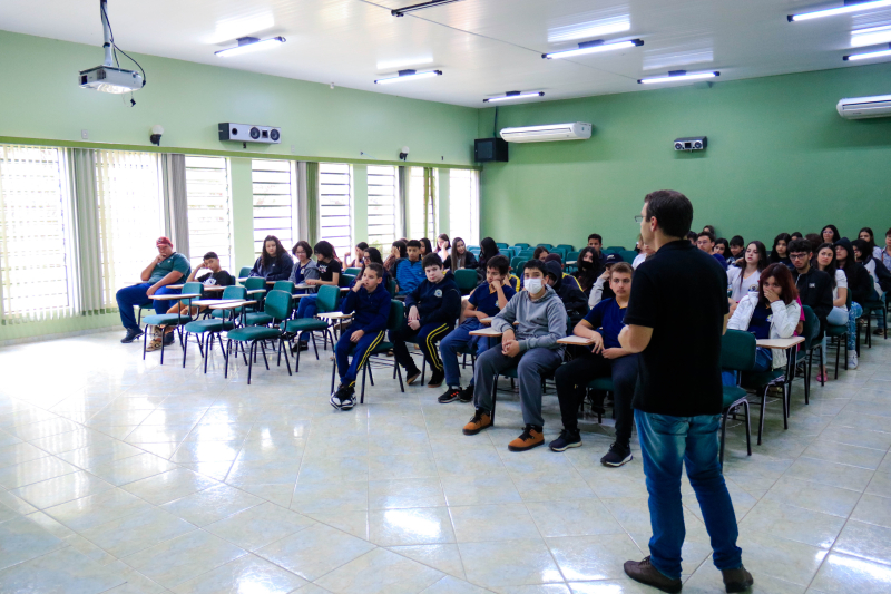 Prefeitura de Tibagi promove palestras sobre o uso racional de energia