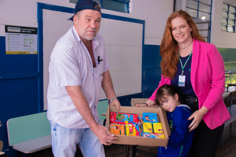 Educação de Tibagi adquire kits de material escolar para alunos da rede municipal