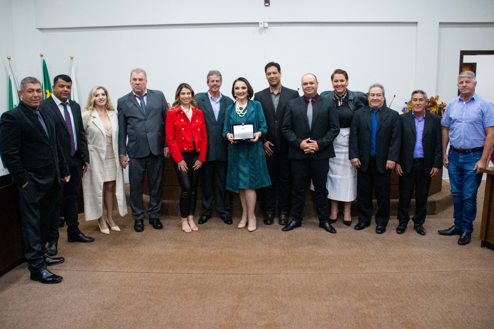 Prefeito de Tibagi participa de sessão solene na Câmara