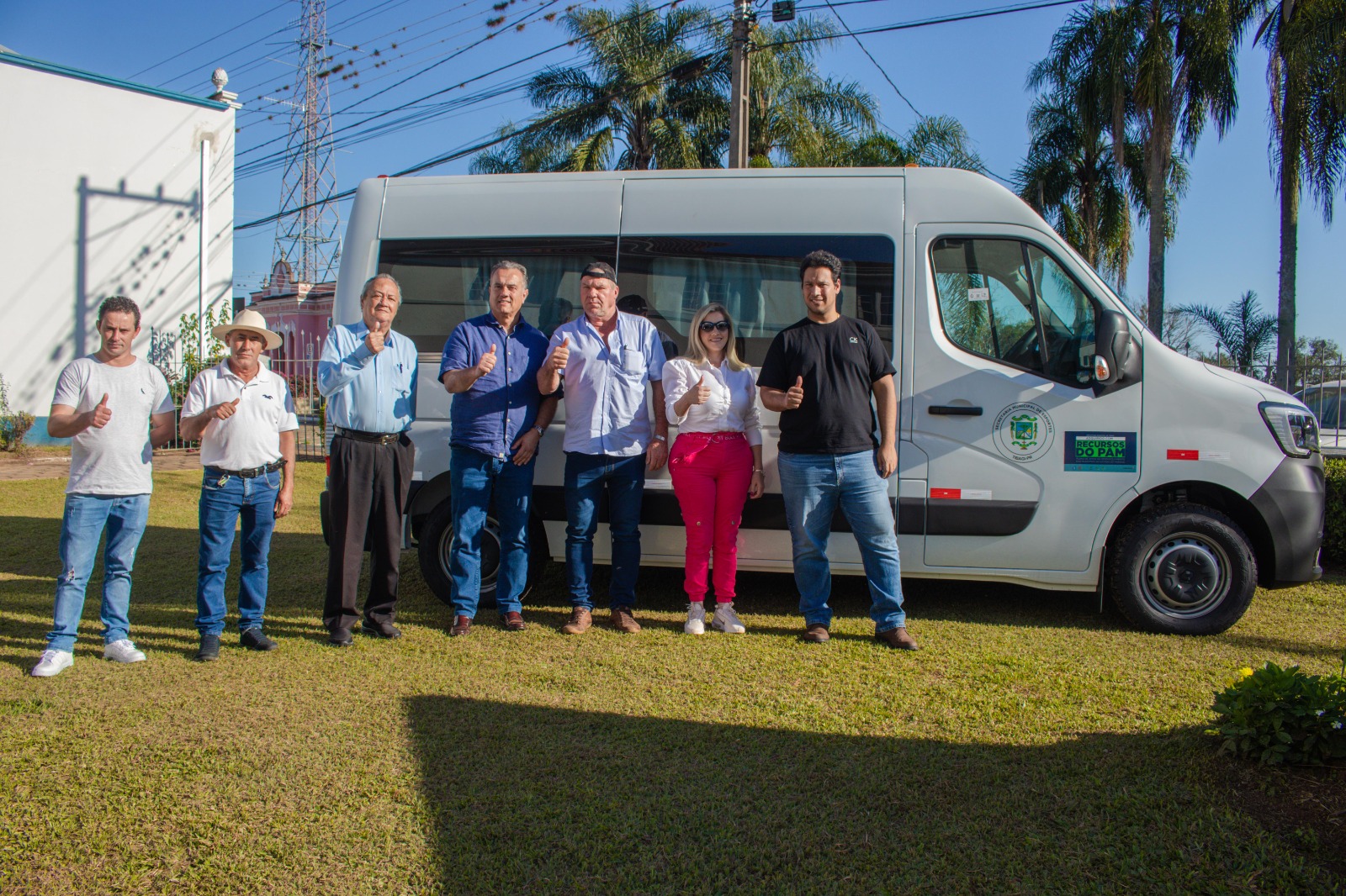 Esporte de Tibagi adquire van para o transporte de atletas