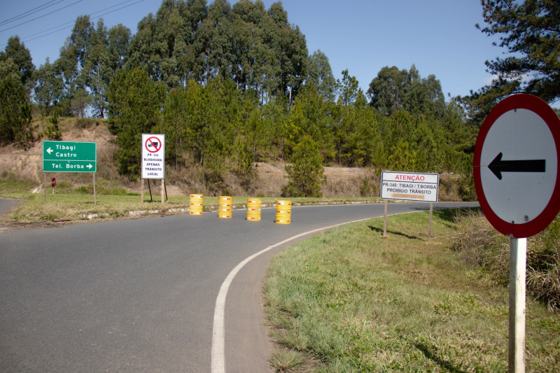 DER inicia bloqueio na rodovia entre Tibagi e Telêmaco Borba