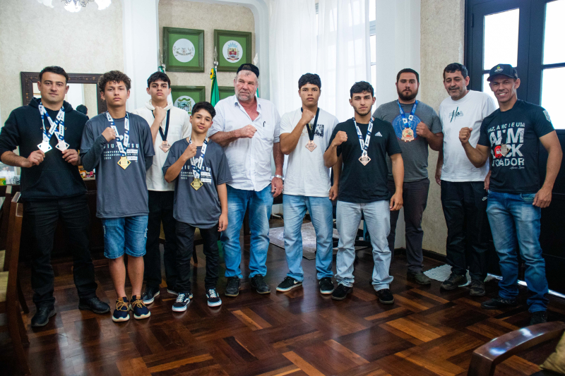 Equipe de Jiu-jitsu de Tibagi conquista 8 medalhas no paranaense da modalidade