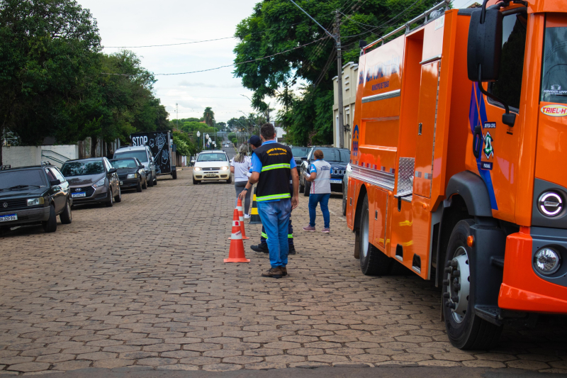 Saúde e Defesa Civil de Tibagi realizam blitz educativa contra a dengue