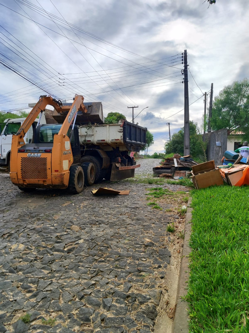 Meio Ambiente de Tibagi programa ações de limpeza em todos os bairros