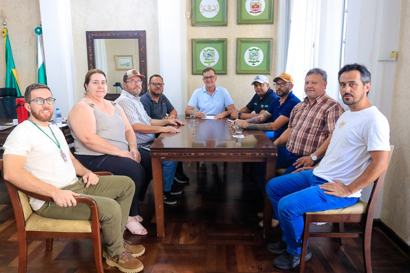 Tibagi discute parcerias com SEAB e IDR para fortalecimento da agricultura local